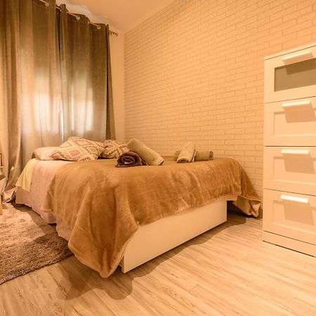 Apartamento Reisol Apartment Castelldefels Bagian luar foto