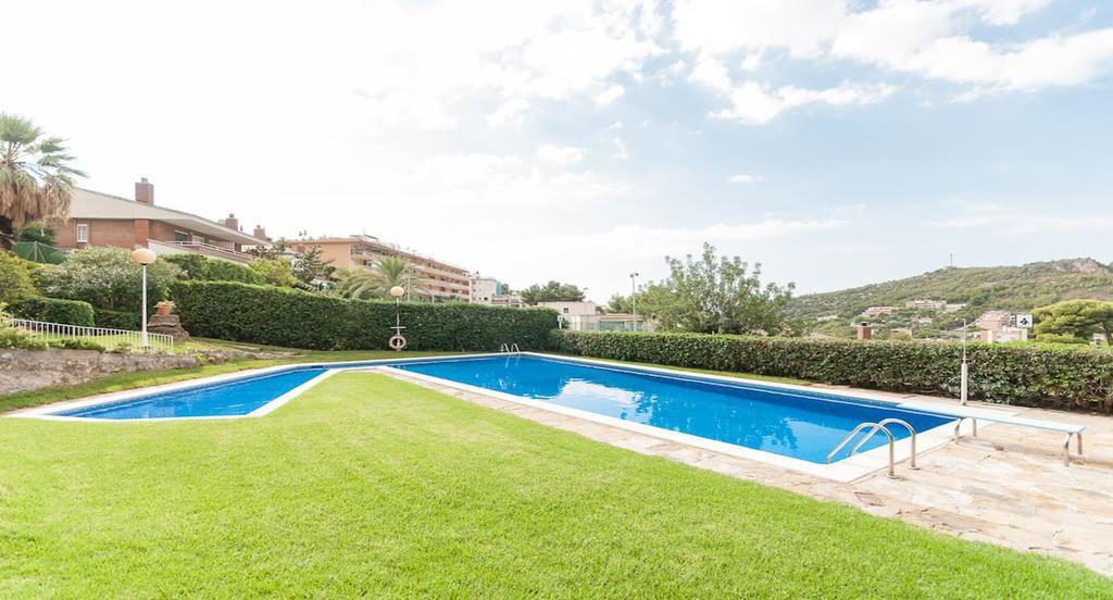 Apartamento Reisol Castelldefels Bagian luar foto